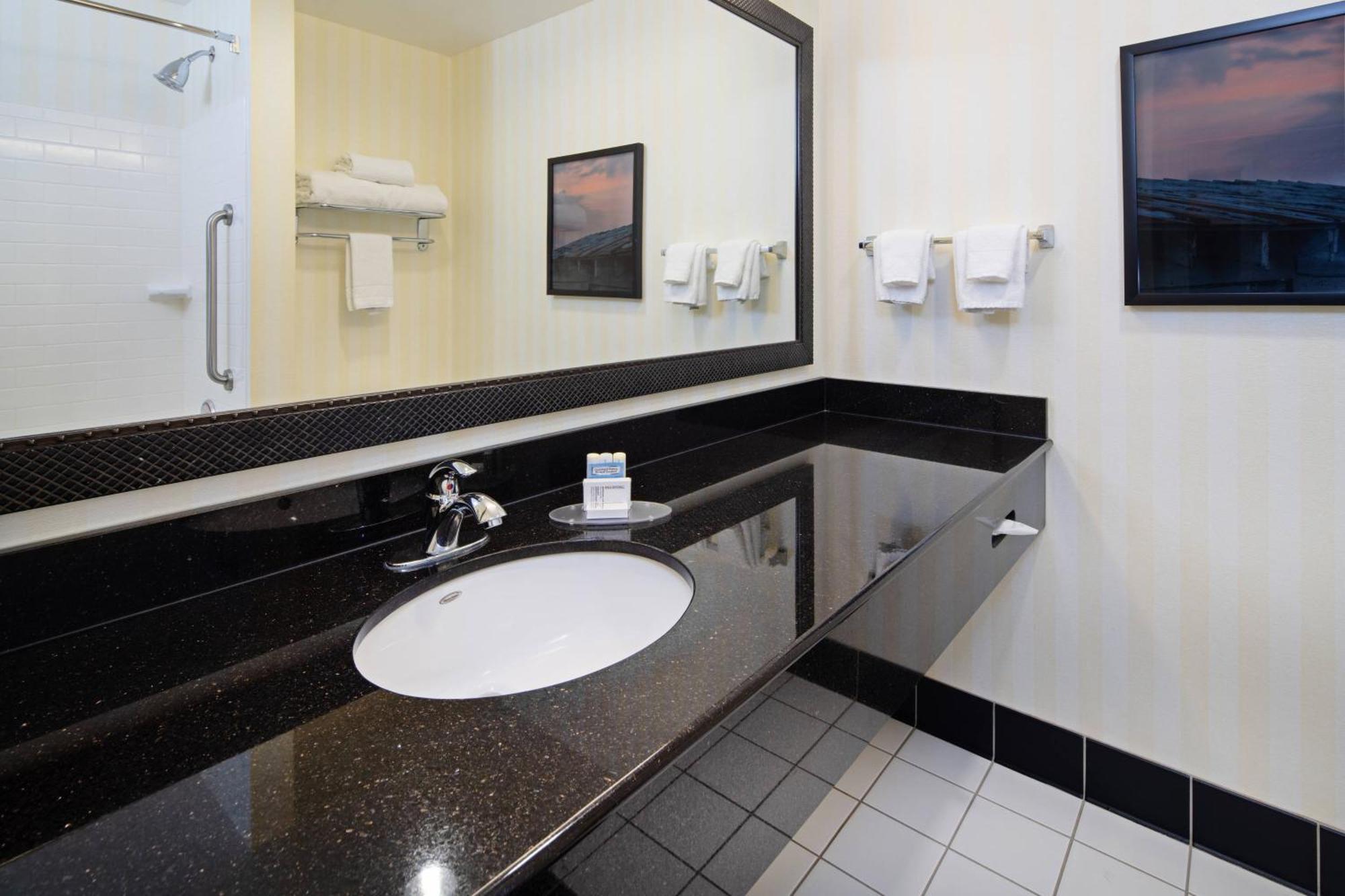 Fairfield Inn & Suites Seattle Bremerton Exteriér fotografie
